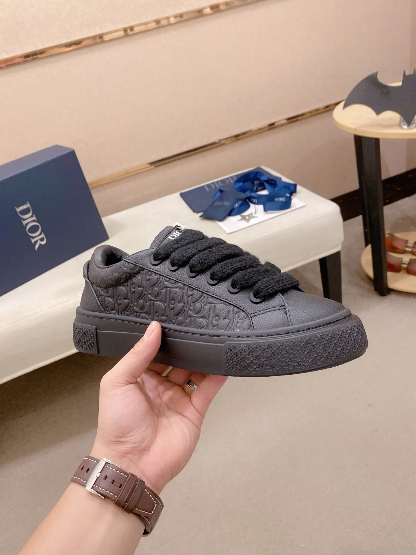 Factory price: 300 Men's shoes 💰[Dior·Dior] Top 🔍Couple style 💏🔍New casual sports style couple shoes, new four-season design, perfect workmanship, lace-up lazy style to create cabinet quality, upper: imported first-layer cowhide, sheepskin lining is soft and comfortable, ultra-light TPU wear-resistant outsole, simple, versatile fashion men's shoes, excellent color code number 35--44